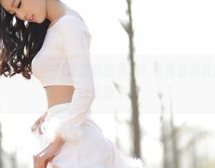AISS爱丝(钻石版) – 想要套装的灵魂？看看亚美依的高清写真集就知道了！