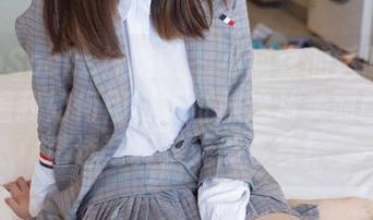 BoBoSocks袜啵啵 – 小甜豆的透明高跟鞋：看我如何用脚步征服这片美丽疆域！精选写真集无需多言！