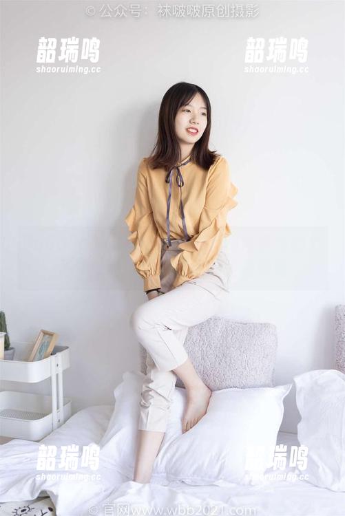 BoBoSocks袜啵啵 - 银行制服裤里的丝花絮:芝士精选图库的轻松瞬间 BoBoSocks袜啵啵 - 银行制服裤里的丝花絮:芝士精选图库的轻松瞬间