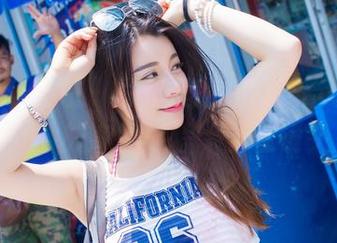 IMiss爱蜜社 – 写真里的杨紫嫣candy：一个女孩的奇妙旅程，全在镜头里。