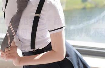 MFStar模范学院 – 翻开糯美子Mini的JK写真，眼前一亮，你们绝对想不到的搭配！