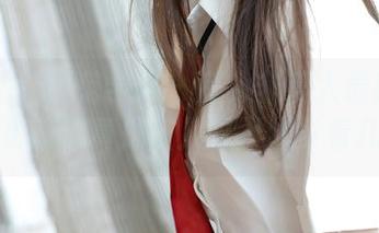 MFStar模范学院 – 良人非爱人最新裸足套图更新，真是让人忍不住多看几眼！