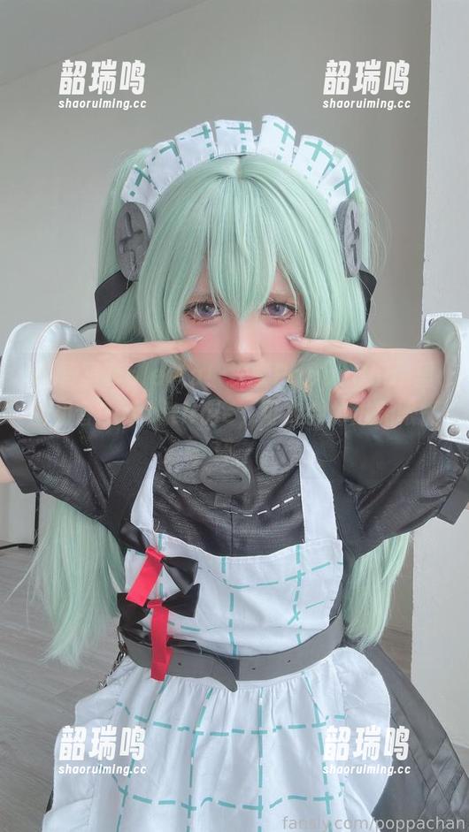 免费写真alerta！探索PoppaChan里的初音RabbitHole，可能会掉进无限循环。