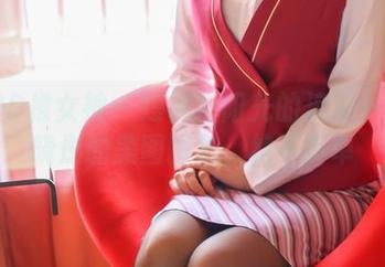 TGOD推女神 – 短裤与阳光的浪漫——谭晓彤的美图图包，绝不简单