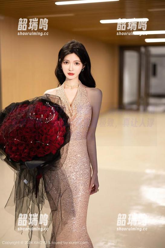 XIAOYU语画界 - 更新中!杨晨晨的旗袍女神图集,这韵味简直是极致,真让人浮想联翩。 XIAOYU语画界 - 更新中!杨晨晨的旗袍女神图集,这韵味简直是极致,真让人浮想联翩。