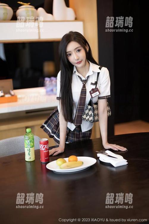XIAOYU语画界 - 你见过最新的林星阑礼服照吗？差点让我以为她是从梦里走出来的，不禁想说：“服了！”