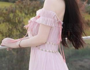 Xiuren秀人网 – 高清图包里藏着加朵babe丝袜的时尚密码，究竟是什么呢？