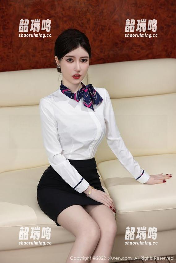 Xiuren秀人网 - 小逗逗居家写真集更新：史上最懒的居家秀，我就是不用出门！