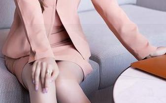 Xiuren秀人网 – 看李七喜居家美图，真心认为‘床’是个绝佳的拍照背景！