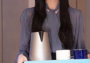 Xiuren秀人网 – 浴室内的杨紫嫣Cynthia：资源满满，谁说洗澡不能偶尔走心？
