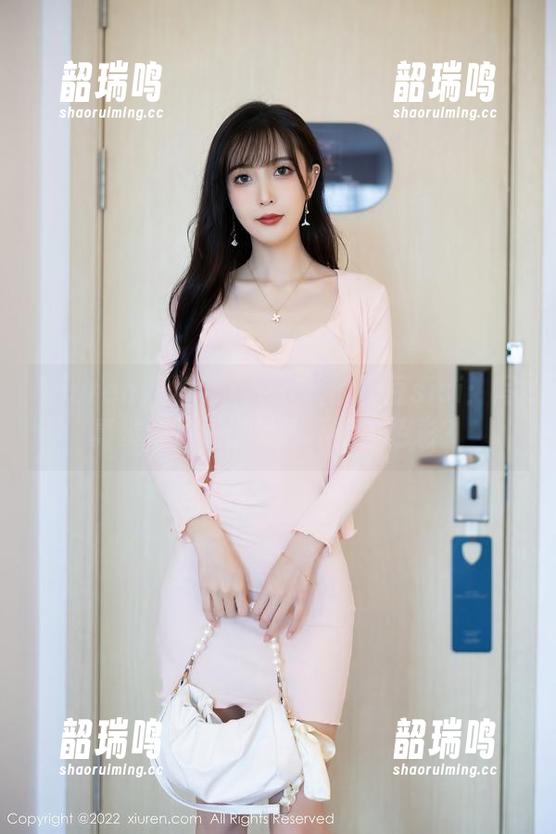 Xiuren秀人网 - 毛衣里的糖豆sisi:写真资源,谁说暖和不能有色彩? Xiuren秀人网 - 毛衣里的糖豆sisi:写真资源,谁说暖和不能有色彩?