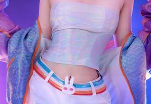 谁说连衣裙一定要有光环？ZinieQ的无圣光写真颠覆了我的认知！