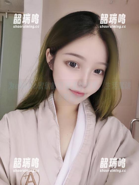 为eloise软软的红裙美图点赞,生活就该这么有色彩! 为eloise软软的红裙美图点赞,生活就该这么有色彩!