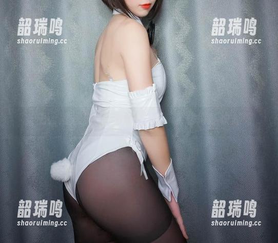 女王w黑米粥w,cos之美,下载得越快越好 女王w黑米粥w,cos之美,下载得越快越好