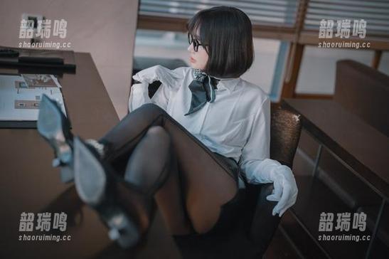 福利与青春的交汇，yeeun孙乐乐的双马尾作品带来的奇妙体验！