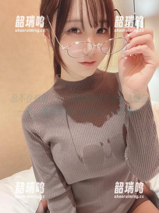 忍不住想说,けん研的美图真是让人眼前一亮,给秘书的生活增添了什么呢? 忍不住想说,けん研的美图真是让人眼前一亮,给秘书的生活增添了什么呢?