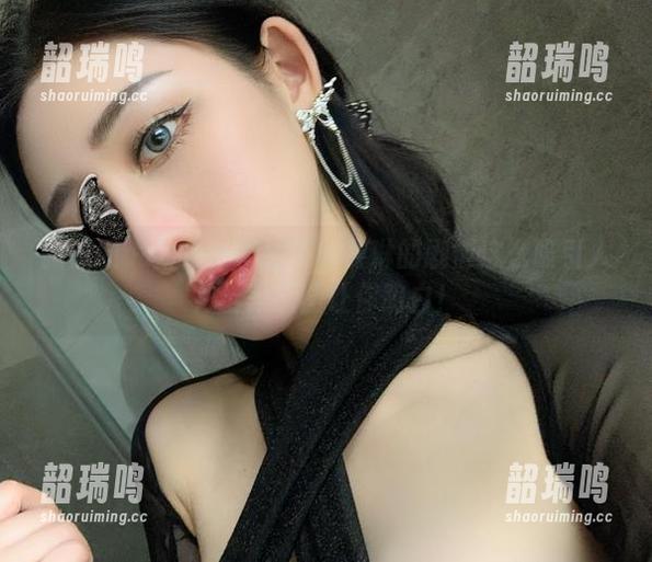微密圈 - 为什么不爱笑的赛琳的剧情这么吸引人?全集原图让你明白! 微密圈 - 为什么不爱笑的赛琳的剧情这么吸引人?全集原图让你明白!