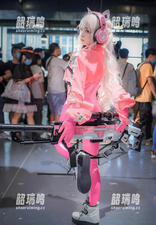 九九八吖的万圣节写真图册：喧闹的阴影与奇妙的光影交错
