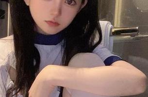 原图见证，倦倦喵校服写真，这条裙子真有潜力，哈哈！