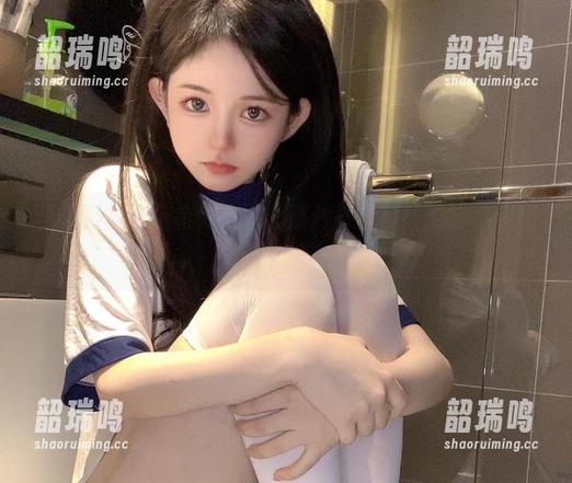 当倦倦喵穿上鱼骨胸衣,照片背后藏着的故事你绝对想不到! 当倦倦喵穿上鱼骨胸衣,照片背后藏着的故事你绝对想不到!