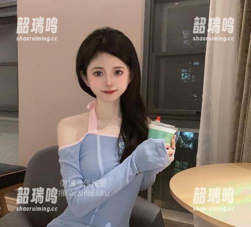 倦倦喵的私拍故事:浸泡在浴缸中的梦境 倦倦喵的私拍故事:浸泡在浴缸中的梦境