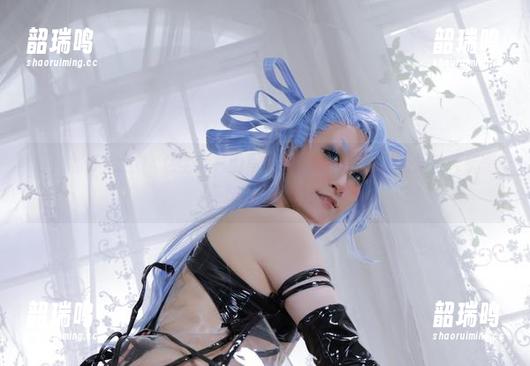 哇！北哥完全OK这全套礼服写真真是眼花缭乱，感觉每天都想更新我的衣柜！