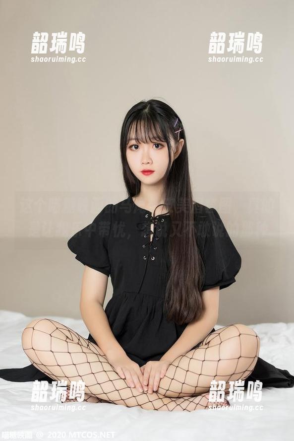 这个喵糖映画的马尾俏皮美眉套图,真的是让我乐中带忧,想说又不敢说的那种 这个喵糖映画的马尾俏皮美眉套图,真的是让我乐中带忧,想说又不敢说的那种