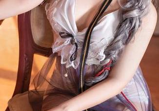 嗷呜虎虎私拍专辑：图片中的皮革女王，谁说优雅不能叛逆？