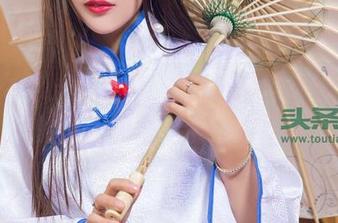 头条女神 – 更新！！尹菲白裙写真，一瞬间的优雅和五光十色的心情！