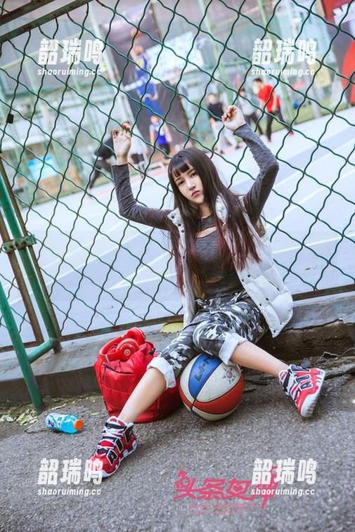 头条女神 - 瞧瞧李丽莎的夏日魔法——原图先睹为快,图册留给你幻想! 头条女神 - 瞧瞧李丽莎的夏日魔法——原图先睹为快,图册留给你幻想!