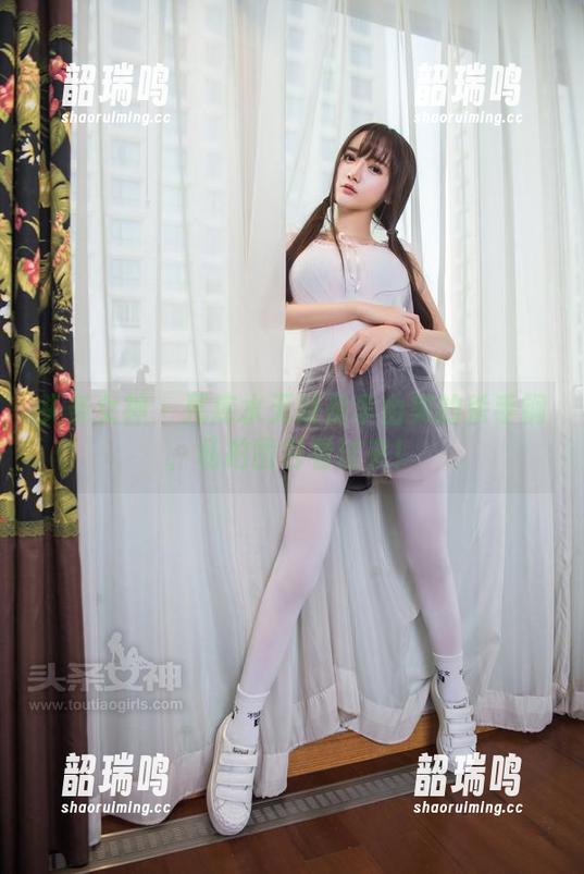 头条女神 - 死库水无疑是李由美的杀手锏,私拍图包看过来! 头条女神 - 死库水无疑是李由美的杀手锏,私拍图包看过来!