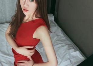 头条女神 – 怎么才能不心动？艾小青的性感小野猫精选作品集来解惑！
