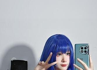 妖君白研的精选美图，能天使莫斯提马的魅力从未如此真实！
