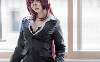 宅夏yoko又出私拍资源了，索尼子赫斯提亚的感觉太诱人了吧！