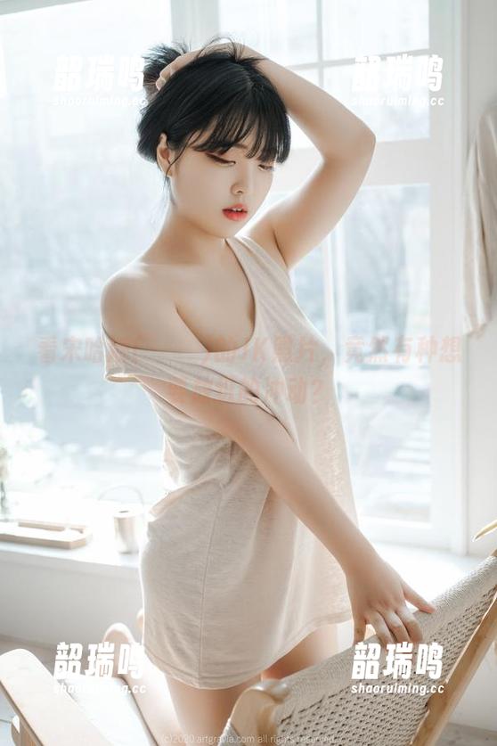 看宋哈娜(송하나)的JK照片，竟然有种想要放纵的冲动？