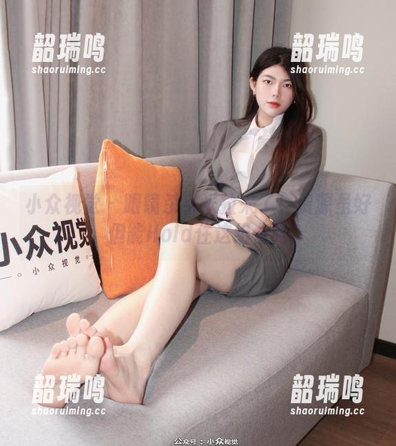 小众视觉 - 眼镜杀手米拉来了!资源虽好,但能Hold住这组合吗? 小众视觉 - 眼镜杀手米拉来了!资源虽好,但能Hold住这组合吗?