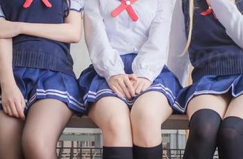 从未见过的小野妹子w，武装COS最新力作，绝对养眼！