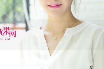 尤果网 – 天台上，小欧用写真把我对生活的想象撩拨得七零八落。