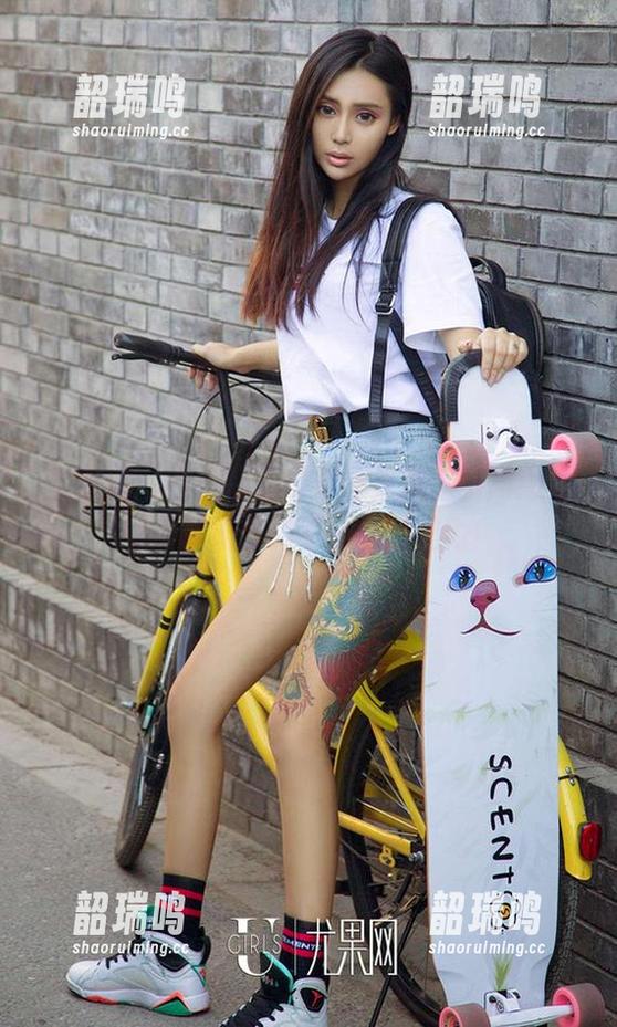 尤果网 - 在童倩的可爱图库里，瞬间感受到天真无邪的不一样的魅力！