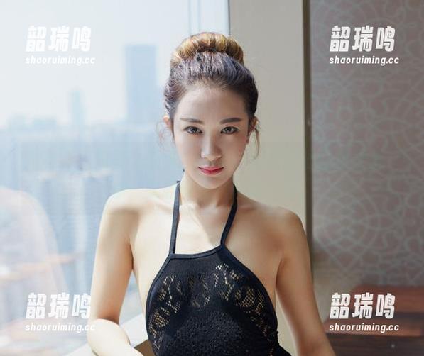 尤物馆 - 原图大揭秘:FoxYini孟狐狸红裙之美,你一定要看看!分享一下。 尤物馆 - 原图大揭秘:FoxYini孟狐狸红裙之美,你一定要看看!分享一下。