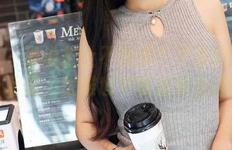 尤蜜荟 – 谁说护士不能美？尹菲的写真原图告诉你，优雅也可以和职业挂钩！