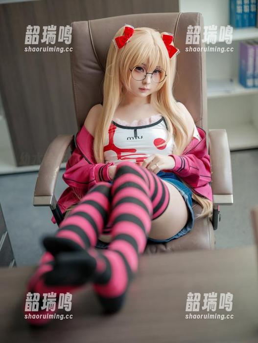 幼水铃衣的女王style，精选cos让你忍不住想模仿！