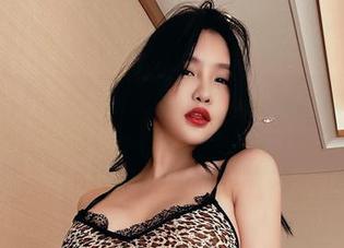 微密圈 – 红滴子的全套图集：张鑫baby教你什么叫一秒钟吸引眼球！