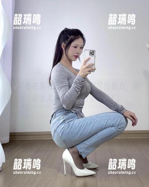 这些毛衣美图藏粹了抖娘利世的魅力，真是令人心动啊，赶紧分享！