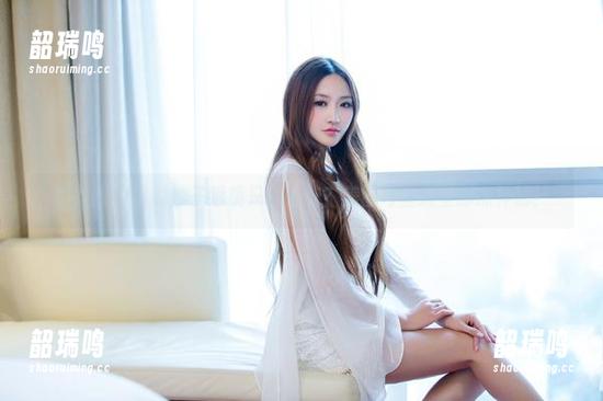 推女郎 - 谁说沙子眼镜只是装饰？美图与壁纸里那抹神秘！