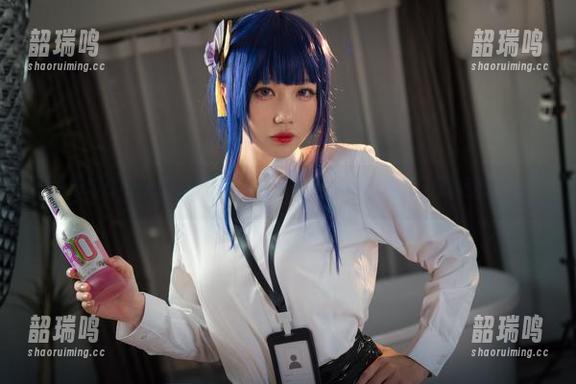 无影喵喵Ghost的秘书美图合集，工作不忘撒娇，职场新打法！