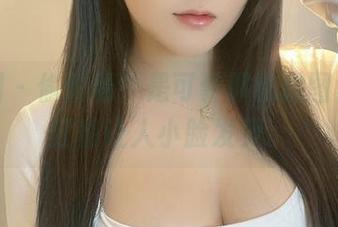 微密圈 – 偷偷看！是可馨耶私拍图包，粉红情让人小脸发烫。