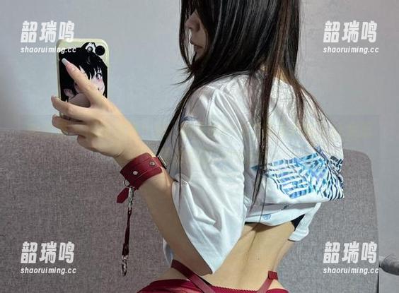 微密圈 - 原图来袭！桃沢樱呀的YYDS斑马内裤，让我忍不住想给她打100分！