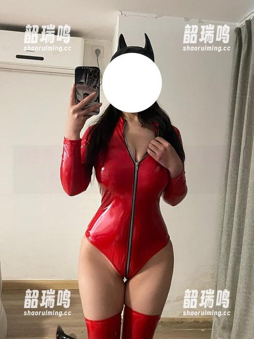 微密圈 - 这可真是惊艳!桃沢樱呀的眼镜写真,下载后我可能会反复欣赏! 微密圈 - 这可真是惊艳!桃沢樱呀的眼镜写真,下载后我可能会反复欣赏!
