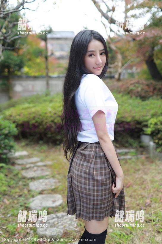 模范学院 - SiByl李思宁分享:学妹的写真集,绝对不只是书本上的故事! 模范学院 - SiByl李思宁分享:学妹的写真集,绝对不只是书本上的故事!